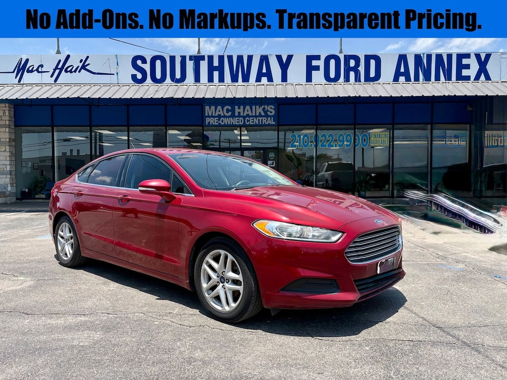 Used 2016 Ford Fusion SE Sedan