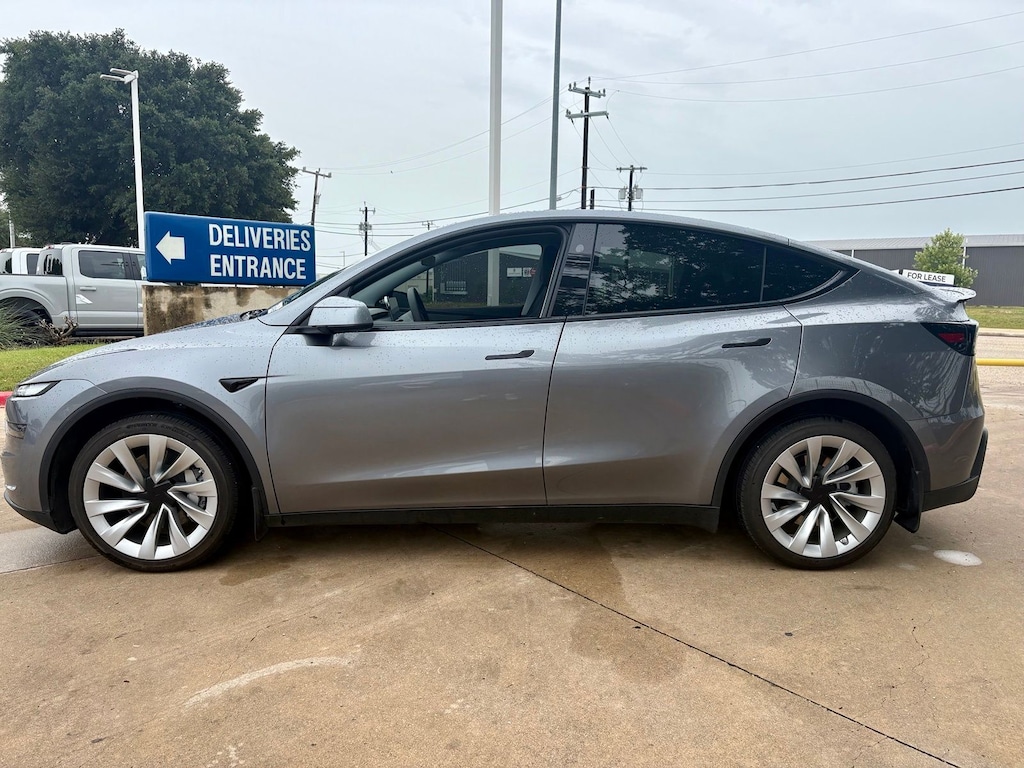 Used 2026 Tesla Model Y SUV