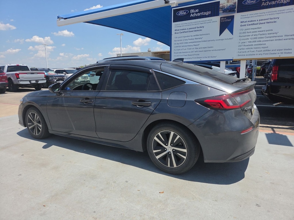Used 2024 Honda Civic LX Hatchback