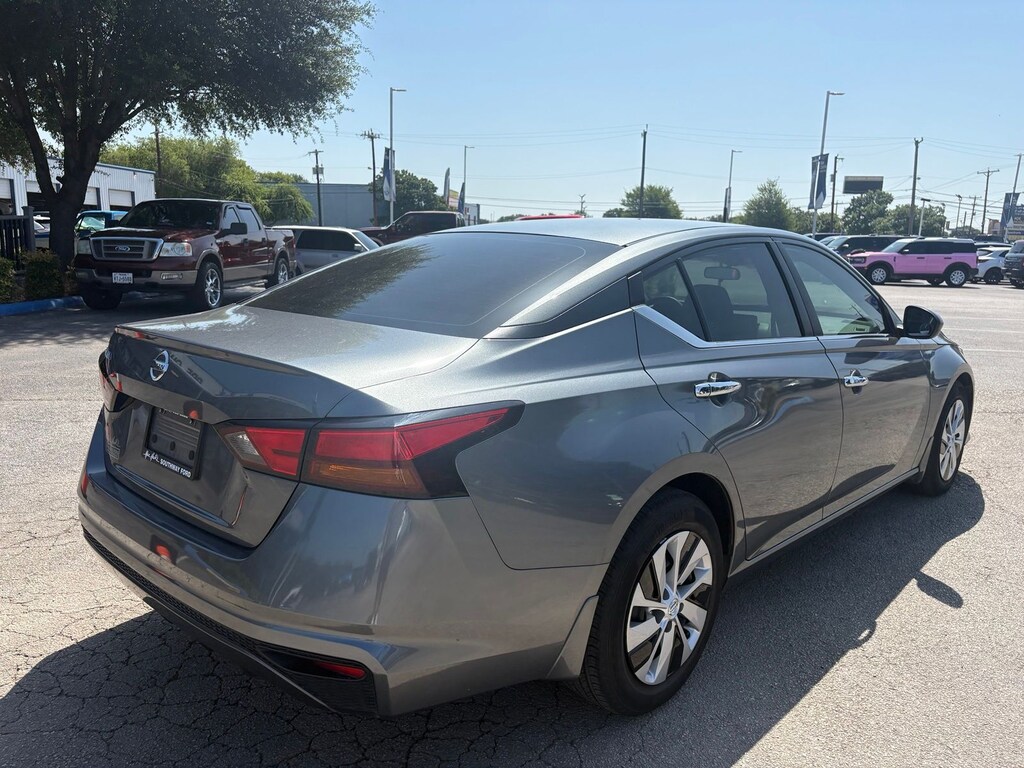Used 2022 Nissan Altima 2.5 S Sedan
