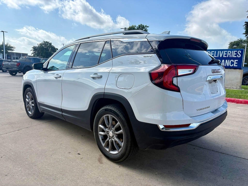 Used 2024 GMC Terrain SLT SUV