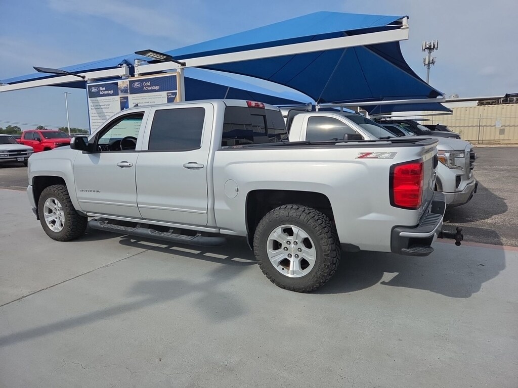 Used 2017 Chevrolet Silverado 1500 LT w/1LT Truck Crew Cab