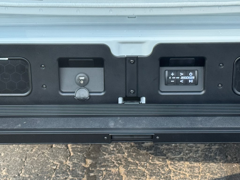 2026 GMC Sierra 1500 AT4X - Photo 24