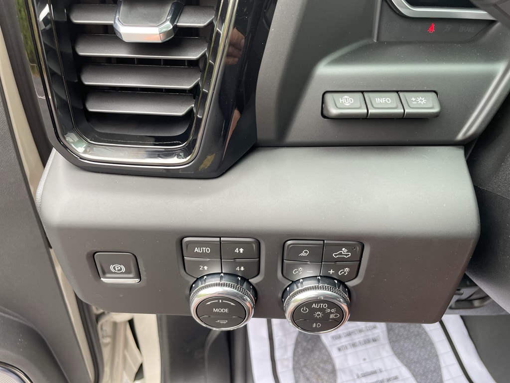 2026 GMC Sierra 2500HD AT4X - Photo 13