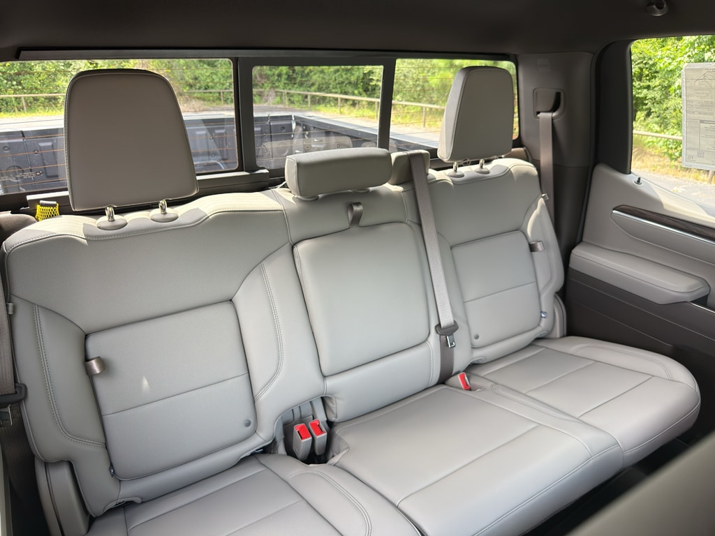 2026 GMC Sierra 1500 SLT - Photo 18