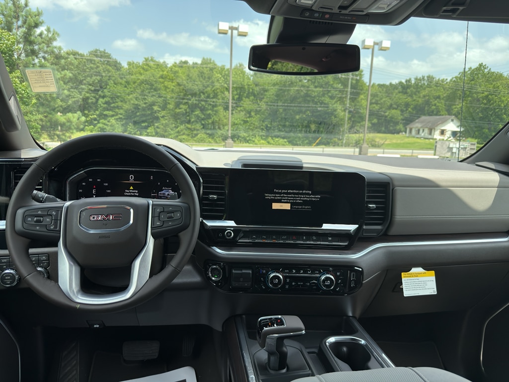 2026 GMC Sierra 1500 SLT - Photo 9