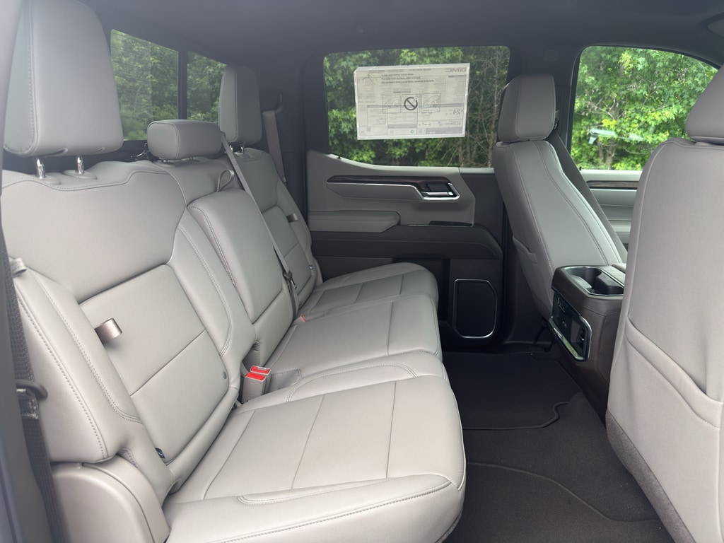 2026 GMC Sierra 1500 SLT - Photo 30