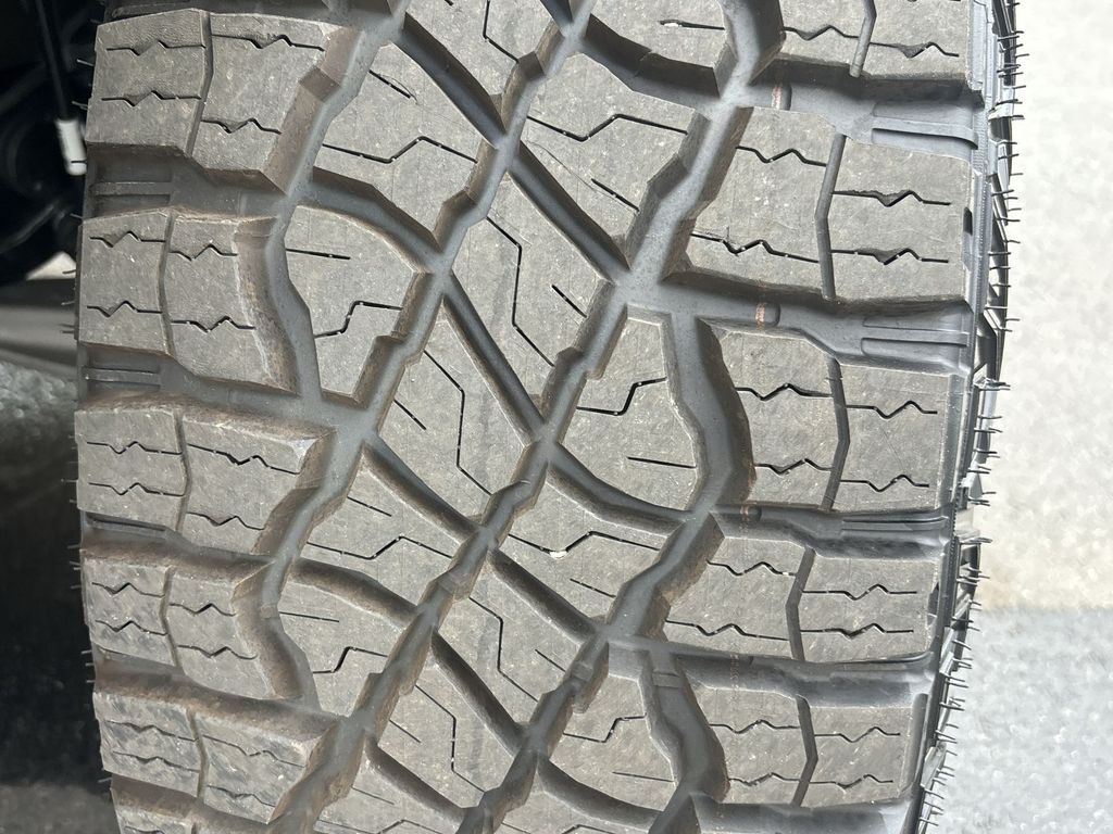 2025 GMC HUMMER EV 3X - Photo 38