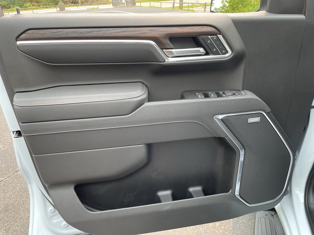 2026 GMC Sierra 1500 SLT - Photo 15