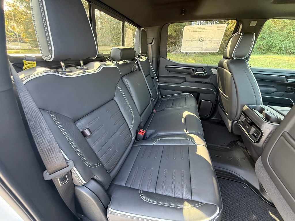 2026 GMC Sierra 1500 AT4X - Photo 22