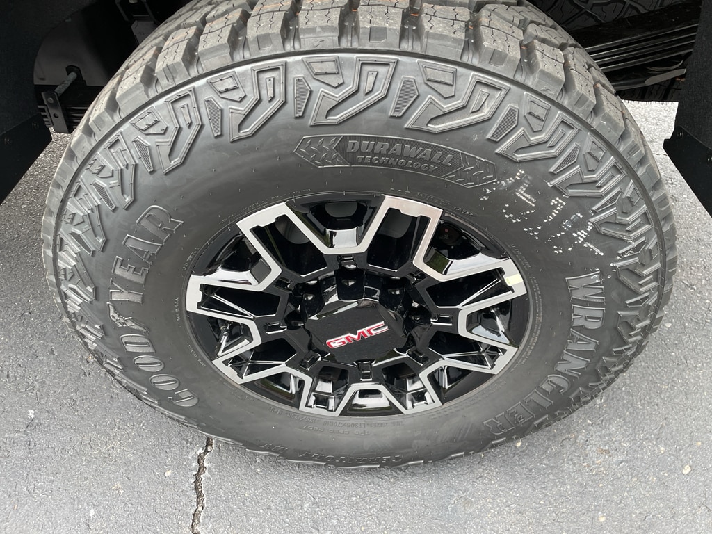 2026 GMC Sierra 2500HD AT4X - Photo 28