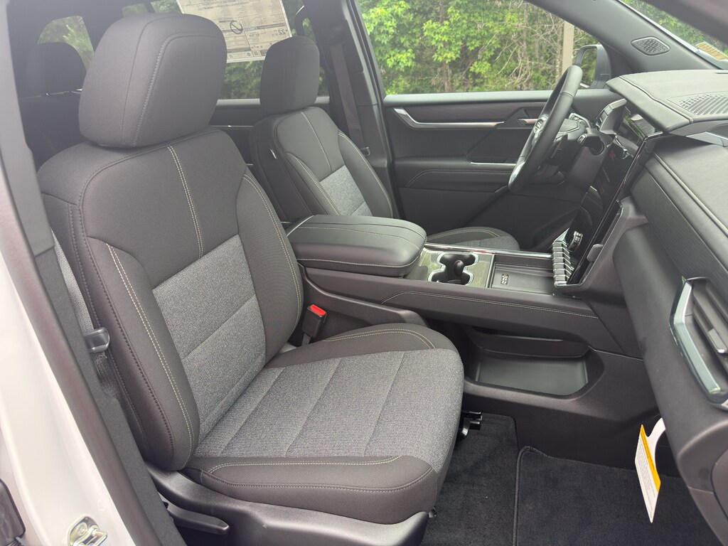 2026 GMC Acadia Elevation - Photo 17