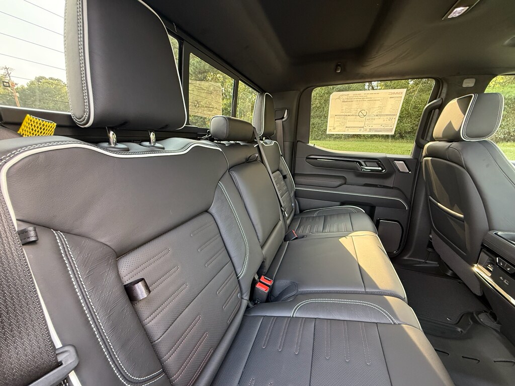 2026 GMC Sierra 1500 AT4X - Photo 22