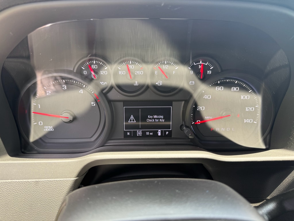 2025 GMC Sierra 2500HD Pro - Photo 11