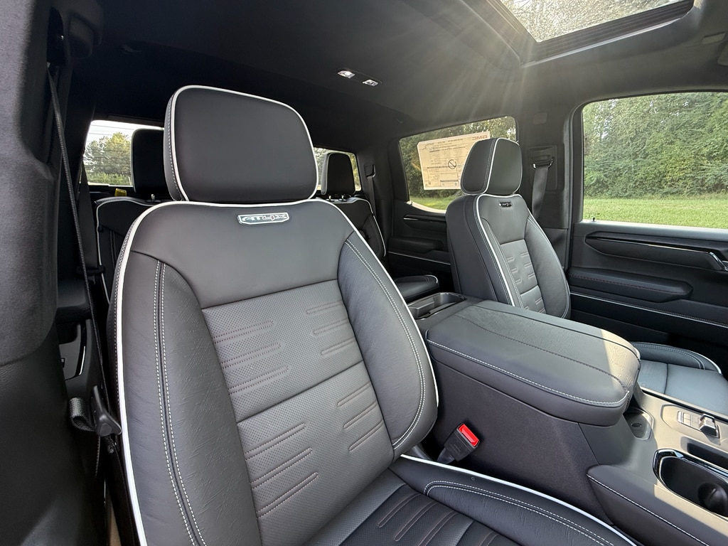 2026 GMC Sierra 1500 AT4X - Photo 20