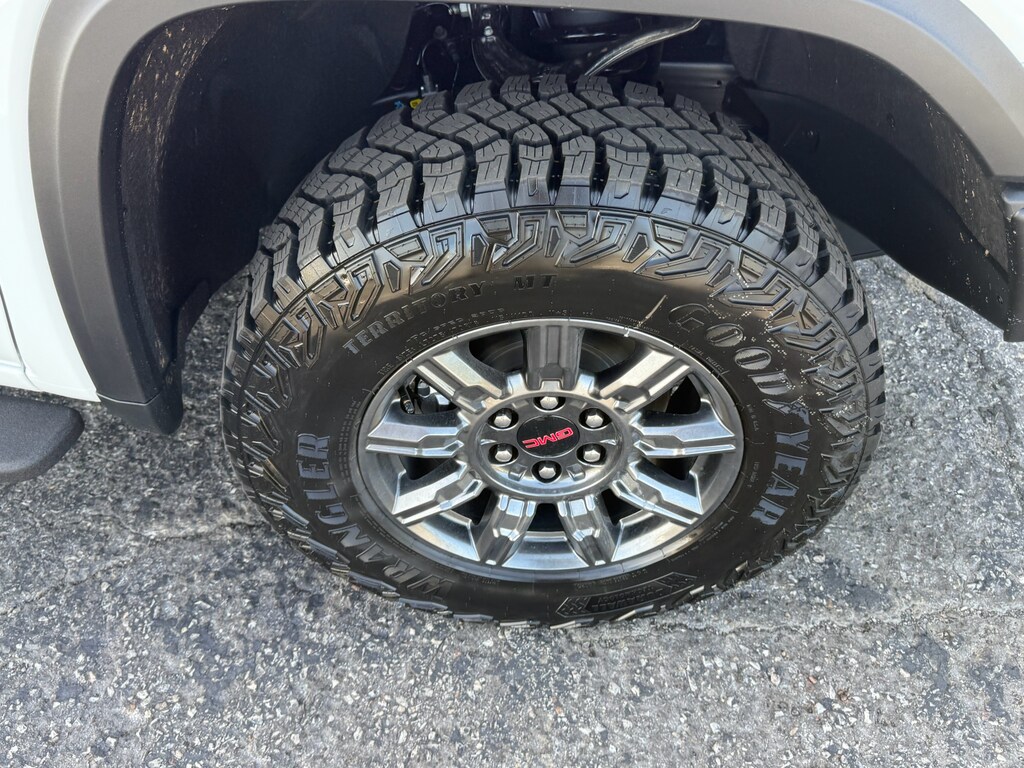 2026 GMC Sierra 1500 AT4X - Photo 24