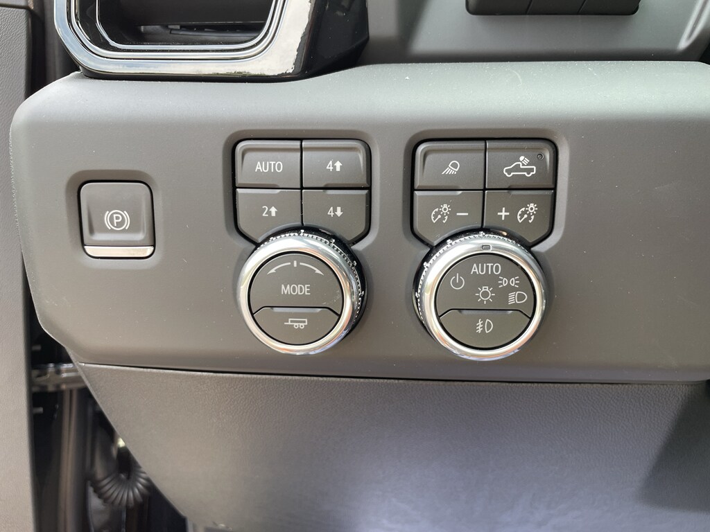 2026 GMC Sierra 2500HD AT4 - Photo 14
