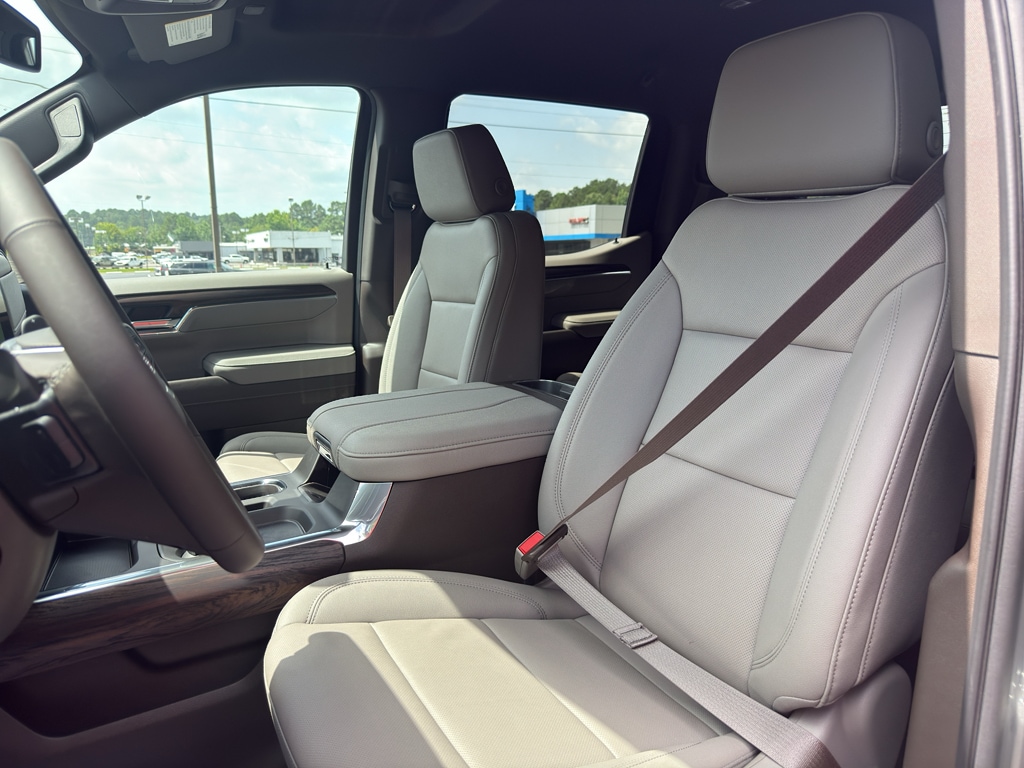 2026 GMC Sierra 1500 SLT - Photo 17