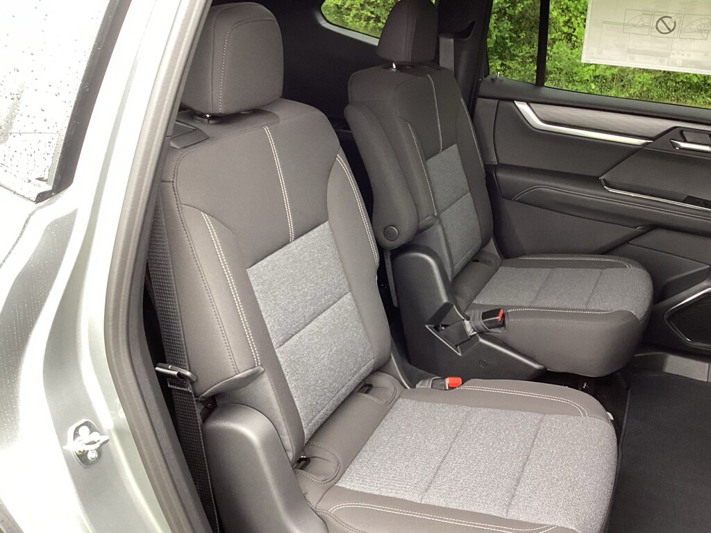 2026 GMC Acadia Elevation - Photo 19