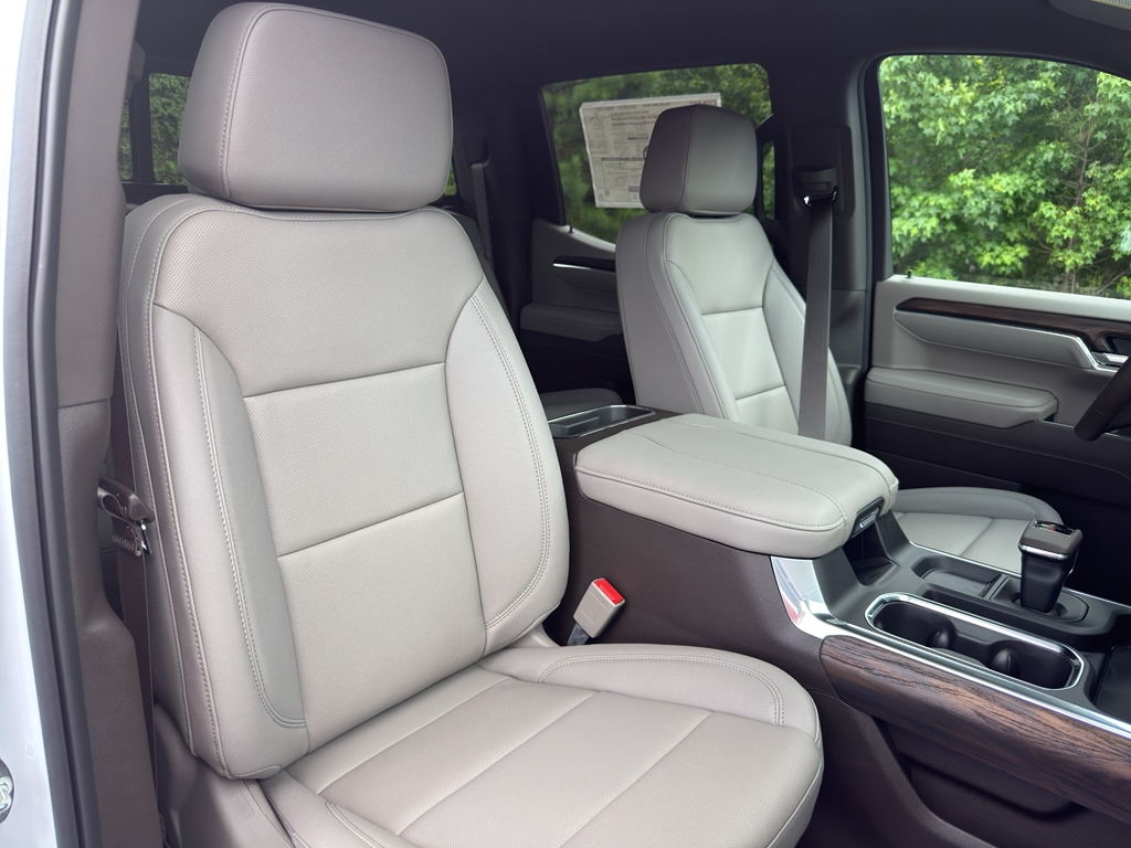 2026 GMC Sierra 1500 SLT - Photo 28