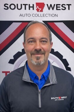 Staff member Ron Corteaux from ID_2b6828