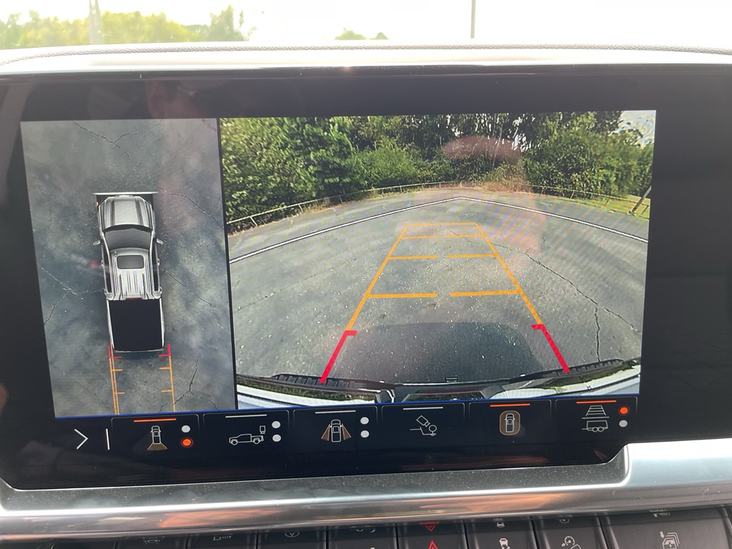 2026 GMC Sierra 1500 SLT - Photo 13