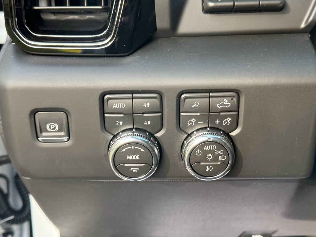 2026 GMC Sierra 1500 AT4X - Photo 16