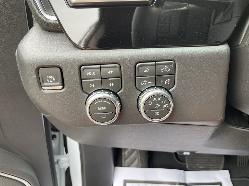 2026 GMC Sierra 1500 SLT - Photo 14