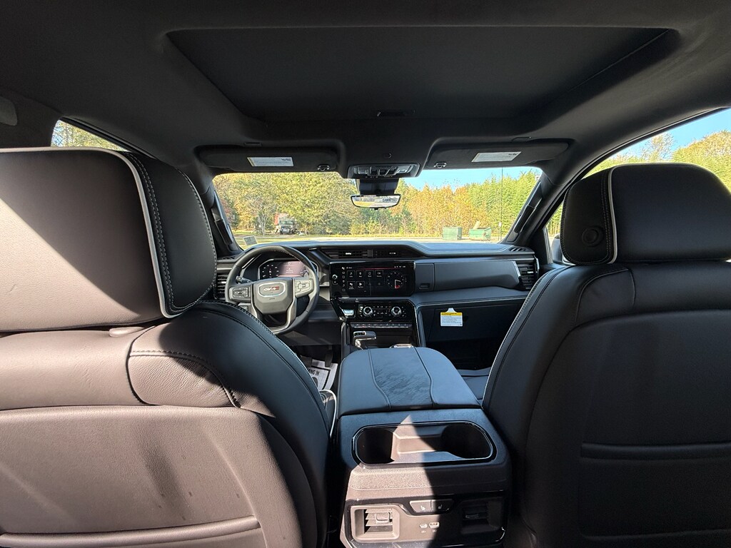 2026 GMC Sierra 1500 AT4X - Photo 10