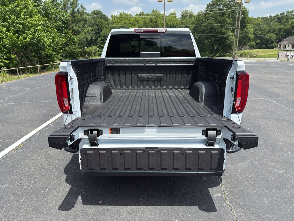 2026 GMC Sierra 1500 SLT - Photo 21