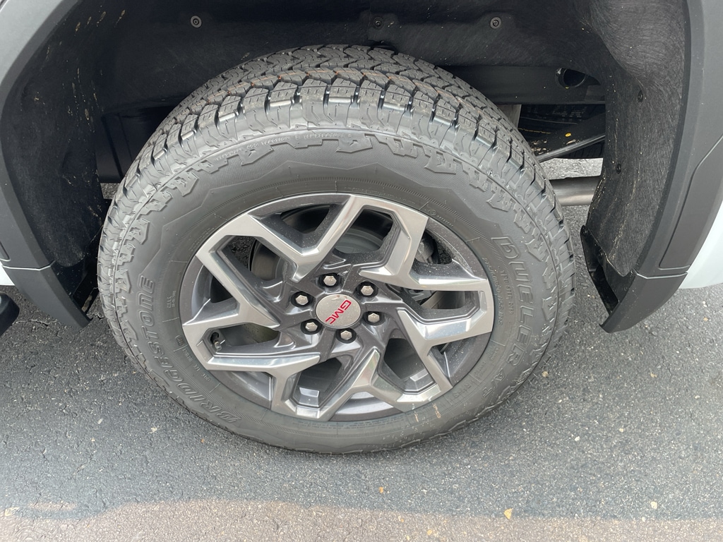 2026 GMC Sierra 1500 SLT - Photo 22