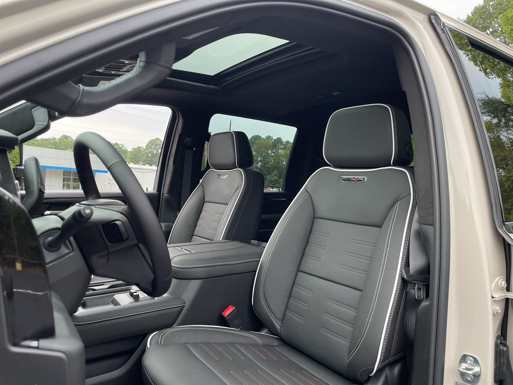 2026 GMC Sierra 2500HD AT4X - Photo 16