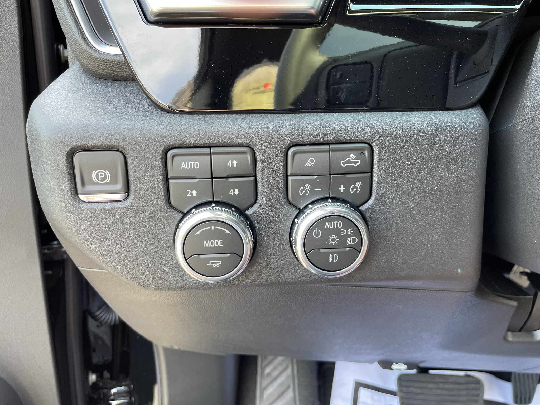 2026 GMC Sierra 2500HD SLT - Photo 15