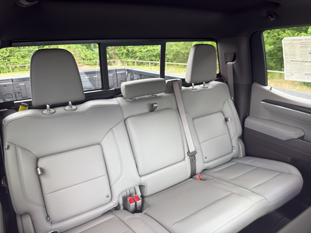 2026 GMC Sierra 1500 SLT - Photo 29