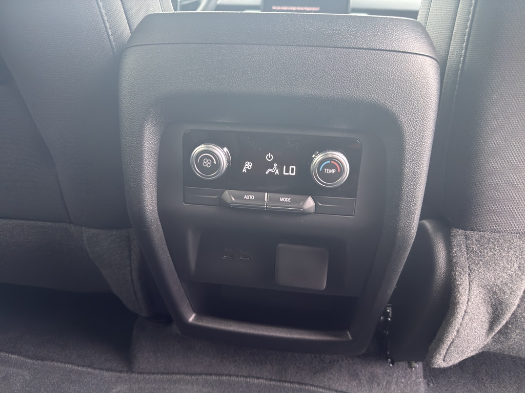 2026 GMC Acadia Elevation - Photo 22