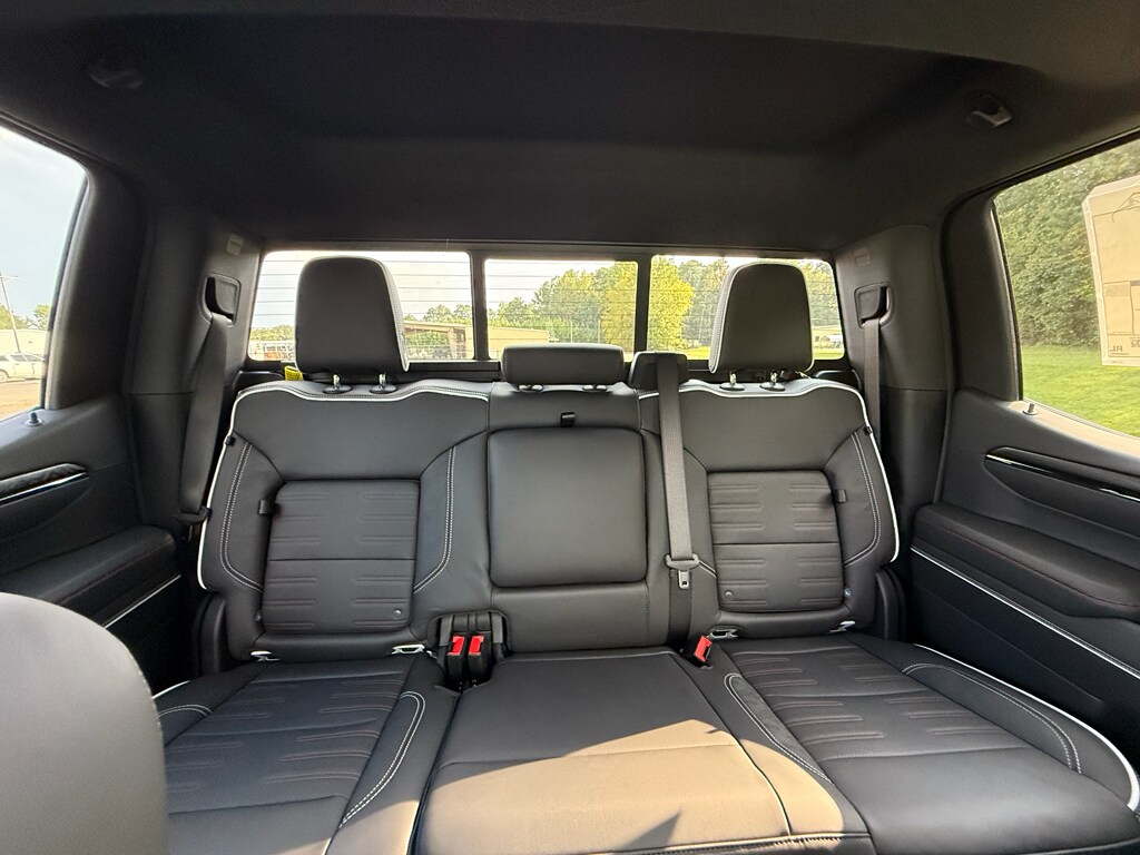 2026 GMC Sierra 1500 AT4X - Photo 21