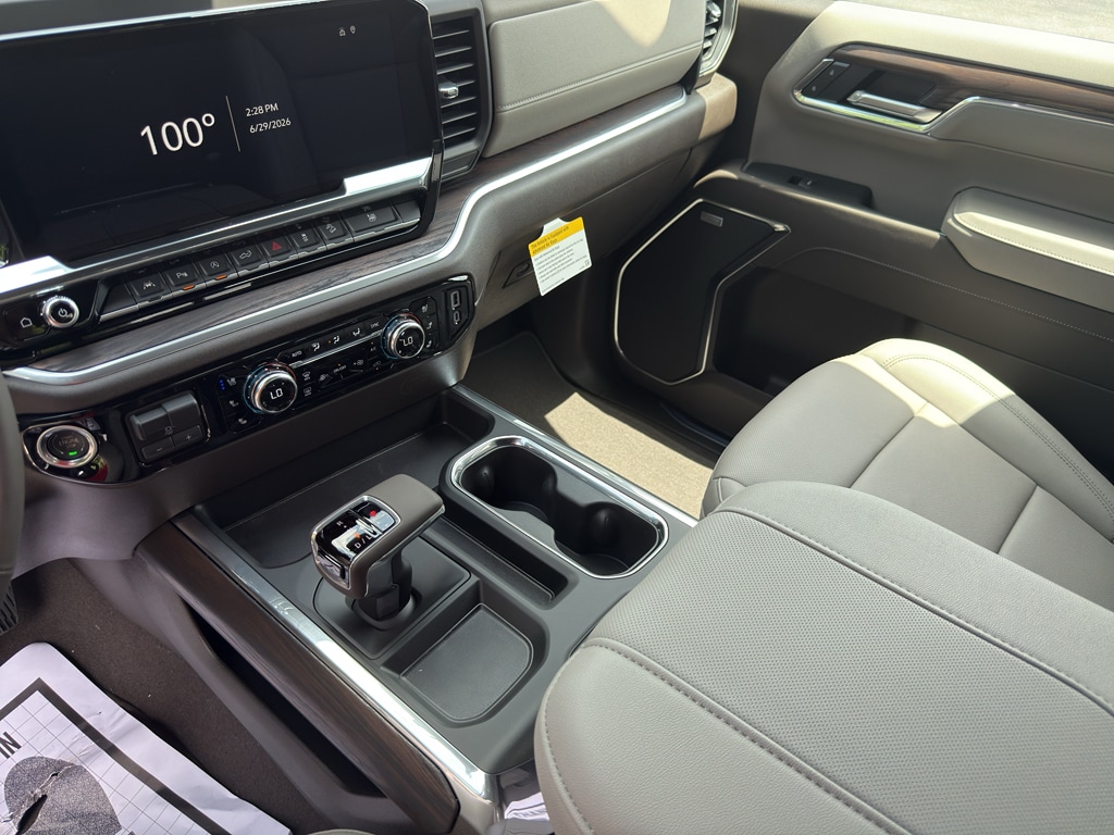2026 GMC Sierra 1500 SLT - Photo 12