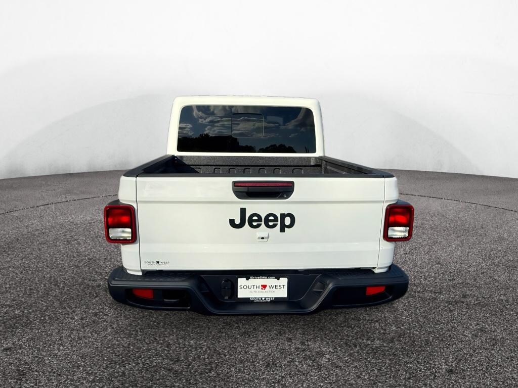 New 2026 Jeep Gladiator Sport S Crew Cab