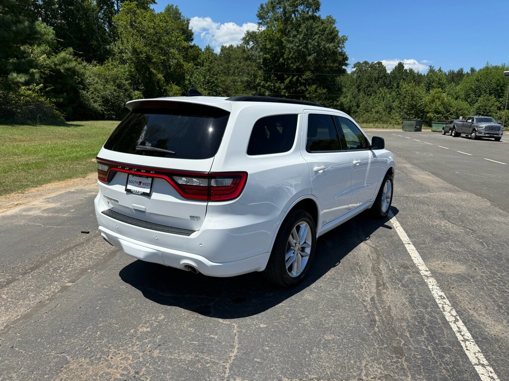 2023 Dodge Durango GT Premium photo 3