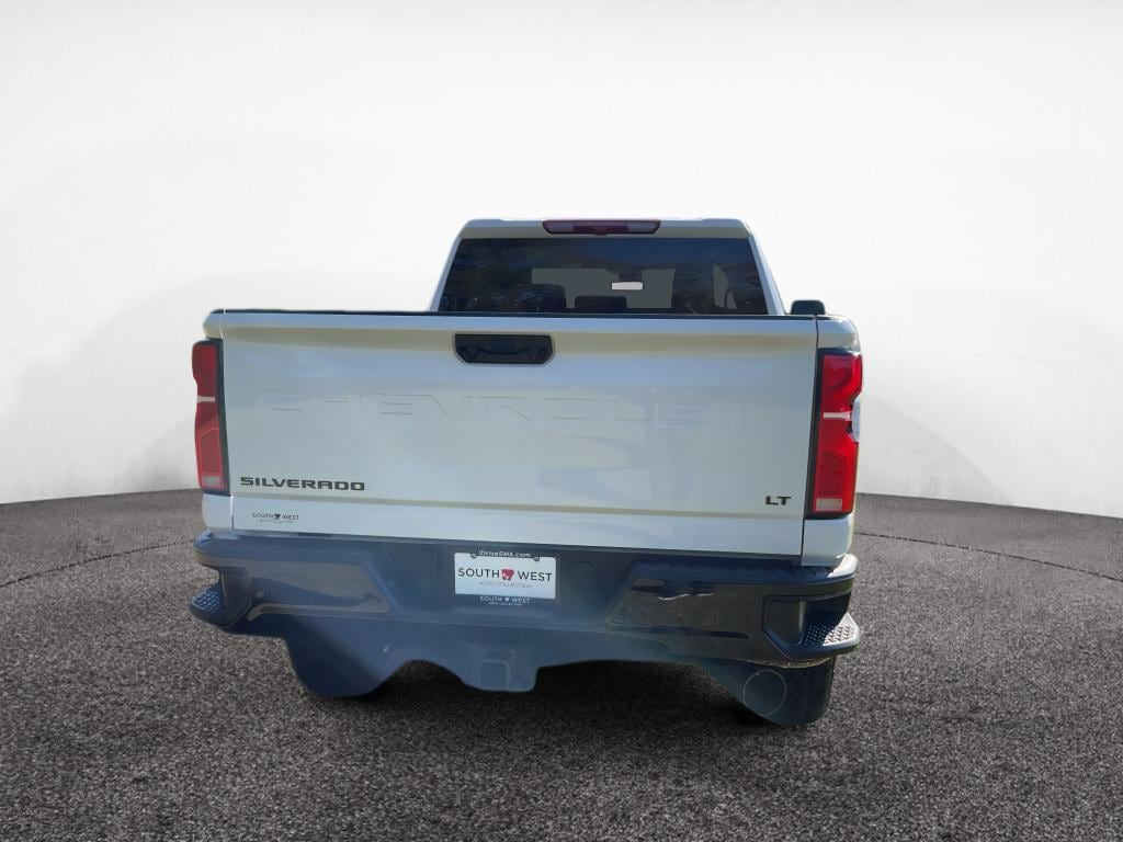 New 2026 Chevrolet Silverado LT Crew Cab