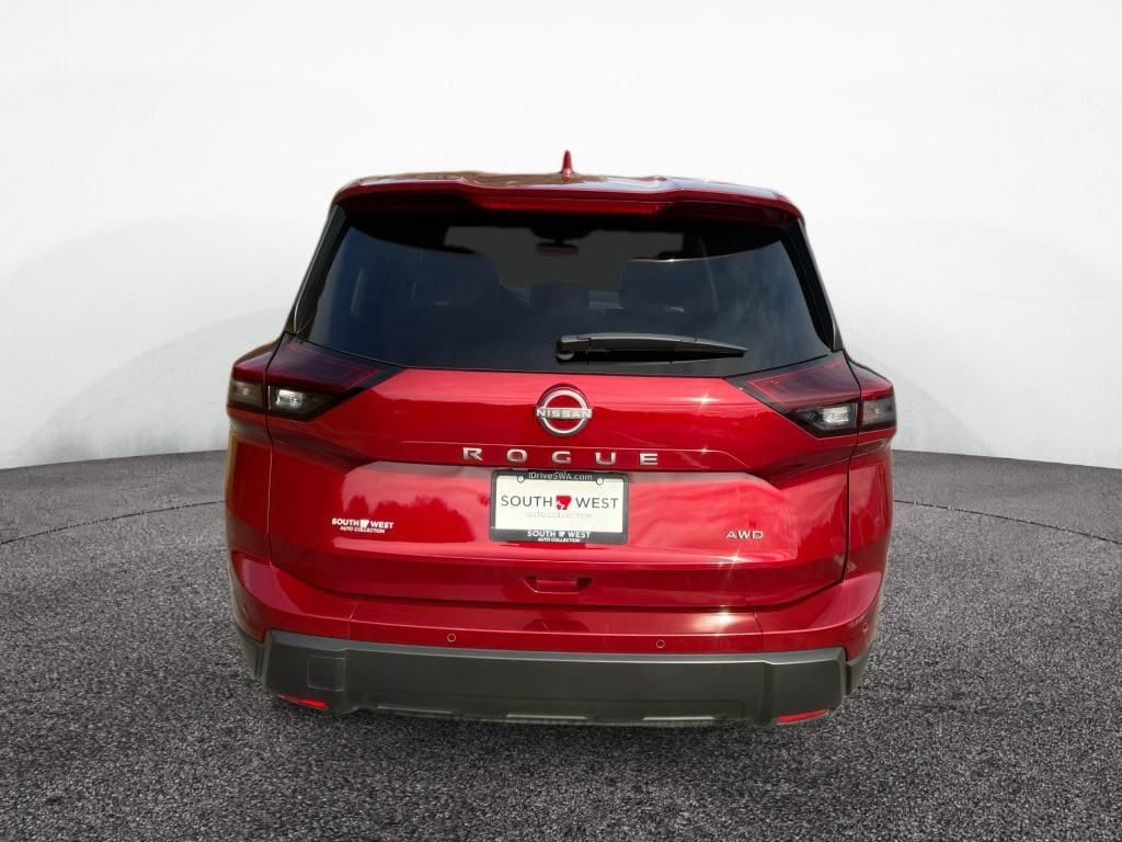 Used 2025 Nissan Rogue SV Sport Utility
