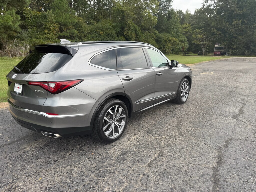 2022 Acura MDX Technology photo 3