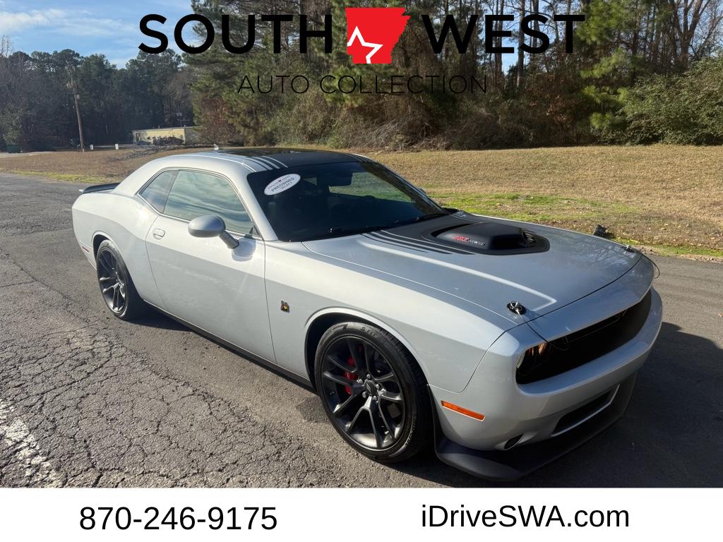 2021 Dodge Challenger R/T's photo