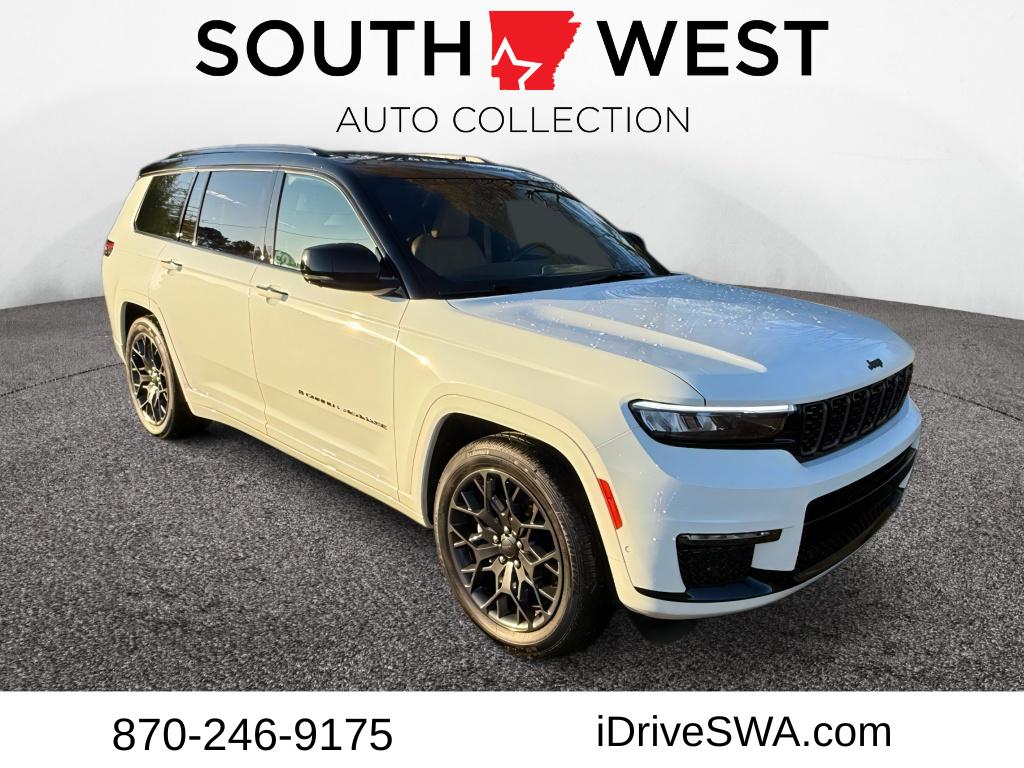 2023 Jeep Grand Cherokee L Summit Reserve's photo