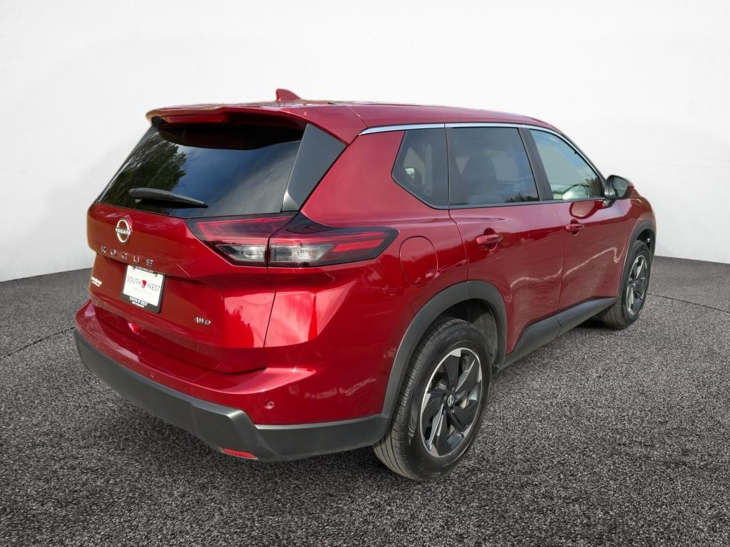 Used 2025 Nissan Rogue SV Sport Utility