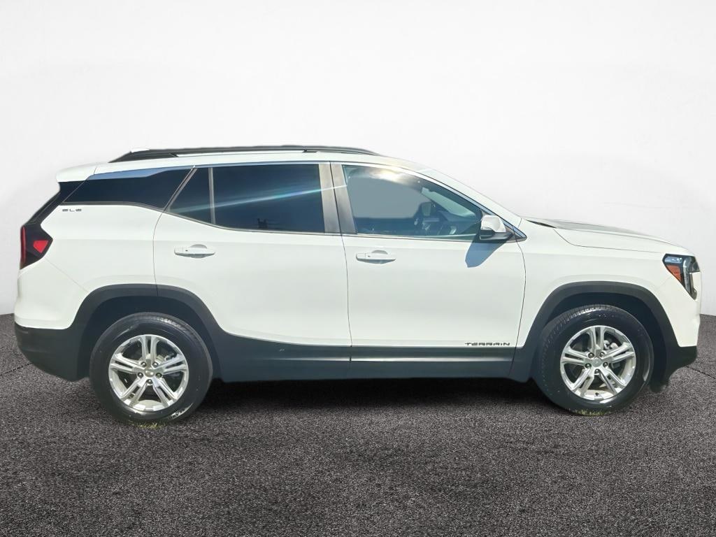 Used 2023 GMC Terrain SLE SUV