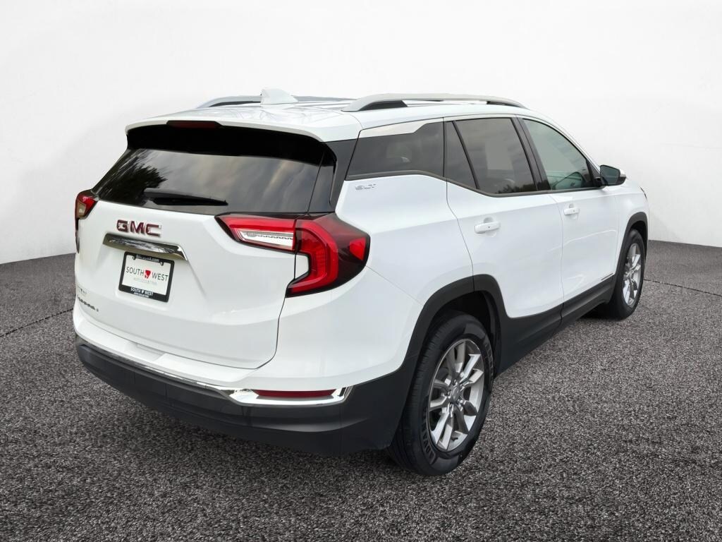 Used 2022 GMC Terrain SLT Sport Utility