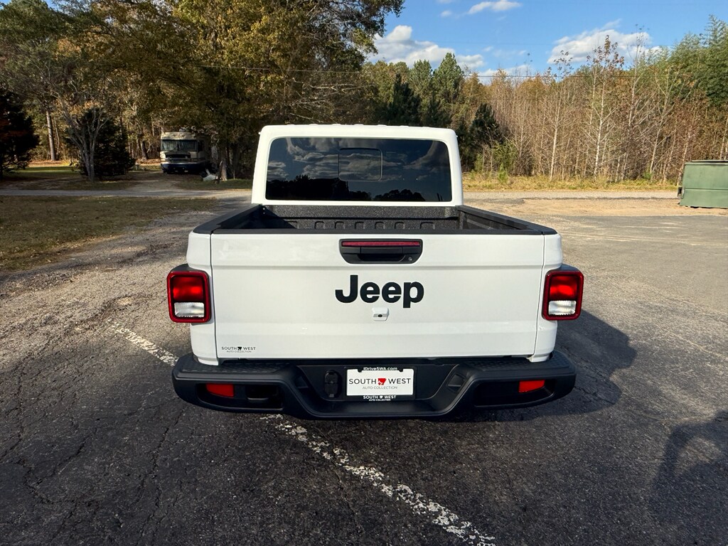New 2026 Jeep Gladiator Sport S Crew Cab