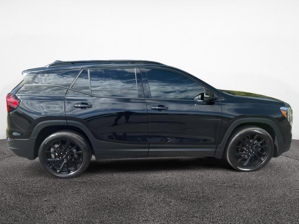 Used 2023 GMC Terrain SLT SUV