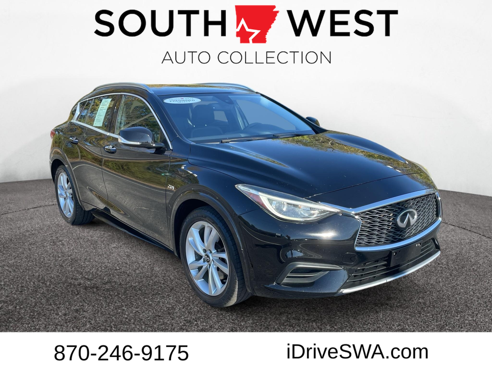  INFINITI QX30